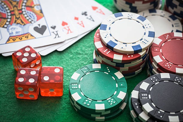 The Dog House slot interface on sbobet 828bet showing reel layout and stake controls